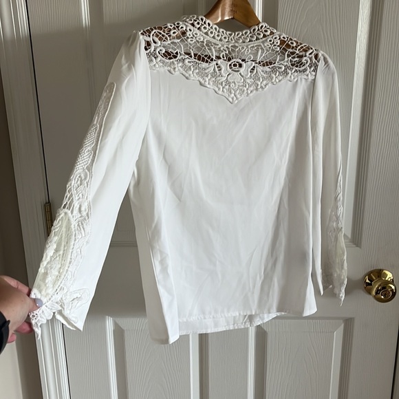Secrete Label Designworks White Long Sleeve High Collared Lace Top Size Small - Picture 4 of 8